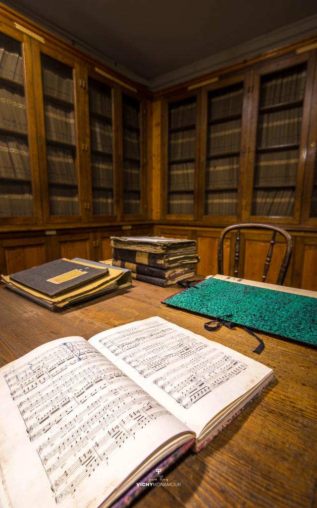 Archive library at the Opera of Vichy