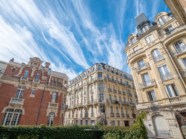 Esquina de Rue de Belgique y Rue Alquié