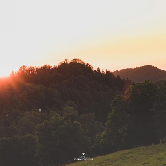 Aussichtspunkt auf die Montagne bourbonnaise von Châtel-Montagne aus